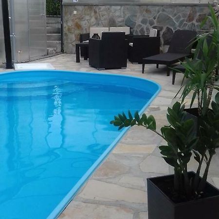 Apartman Ustie Trstena Luaran gambar
