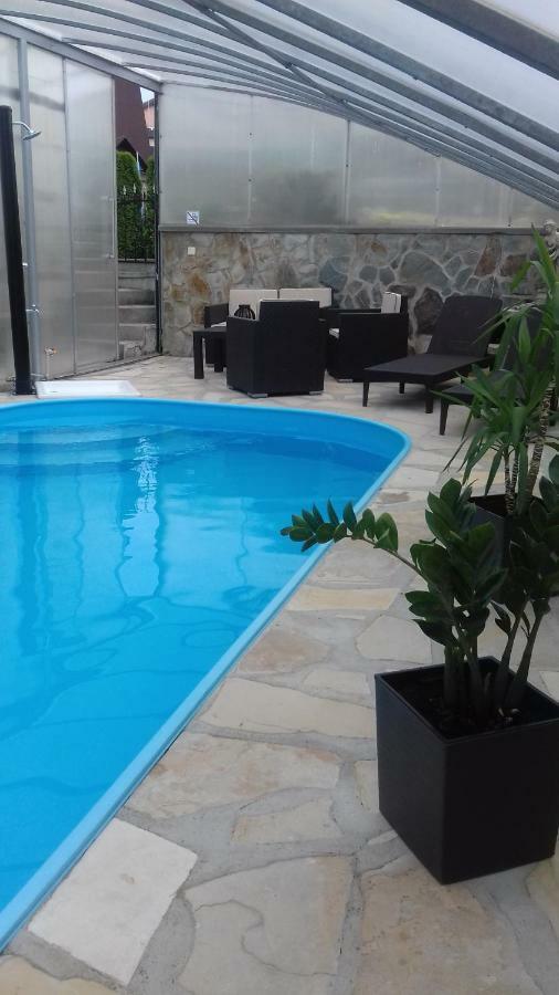 Apartman Ustie Trstena Luaran gambar